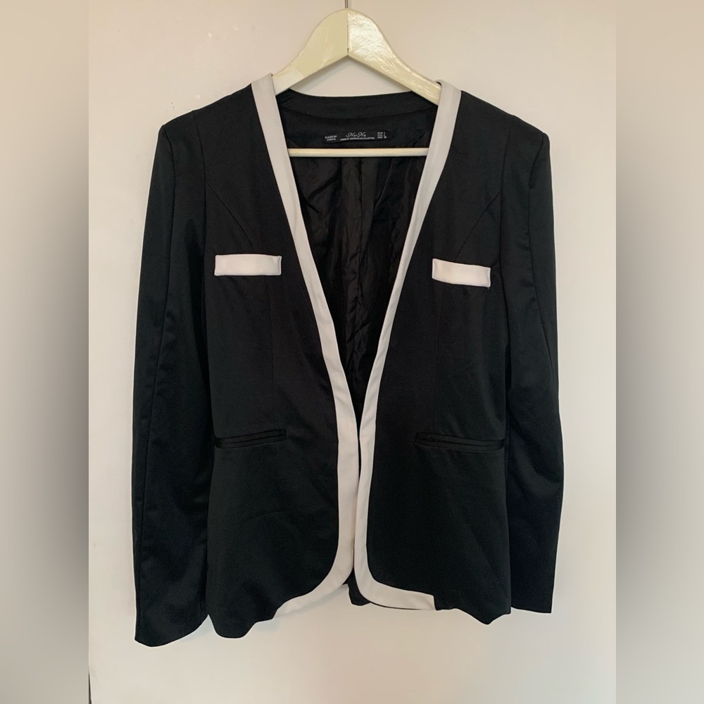 Black and White Stretch Jacket- Channel Style